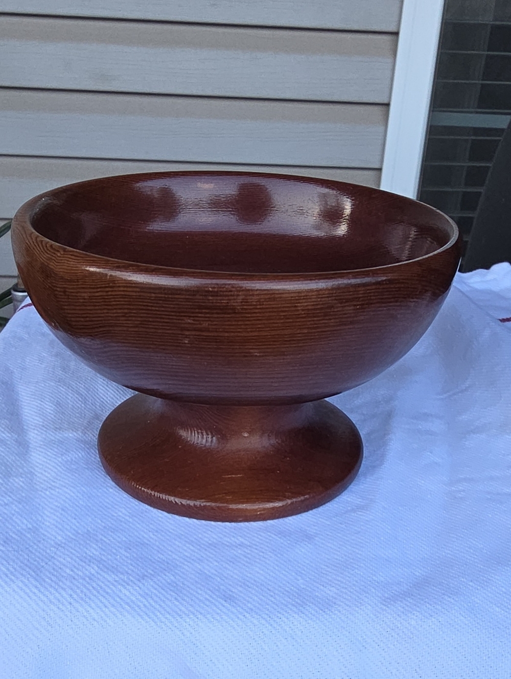 Wooden Pedestal Fruit Bowl - Brown